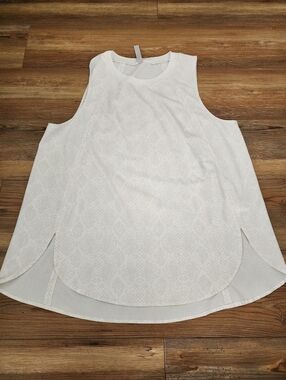 Athleta Zypher Tank Women's L Cream Beige Python